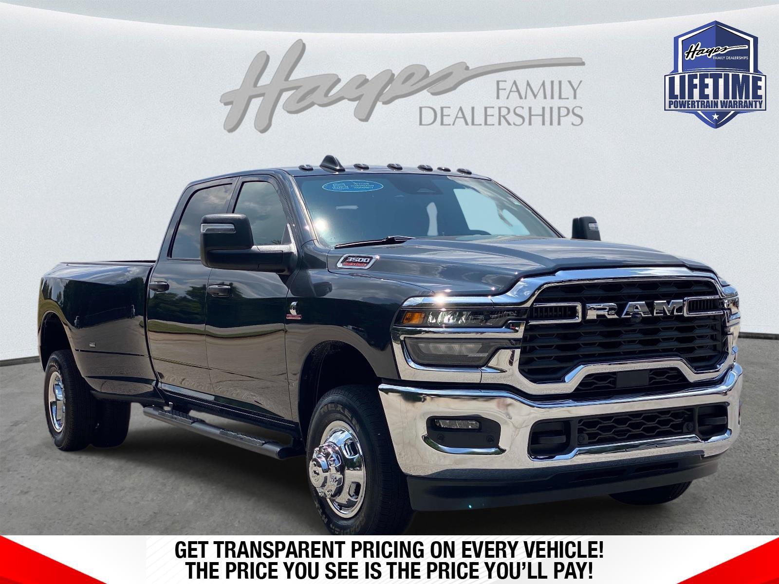 2026 Ram 3500 TRADESMAN CREW CAB 4X4 8' BOX Pickup