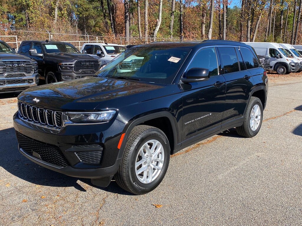 Used 2024 Jeep Grand Cherokee Laredo X SUV