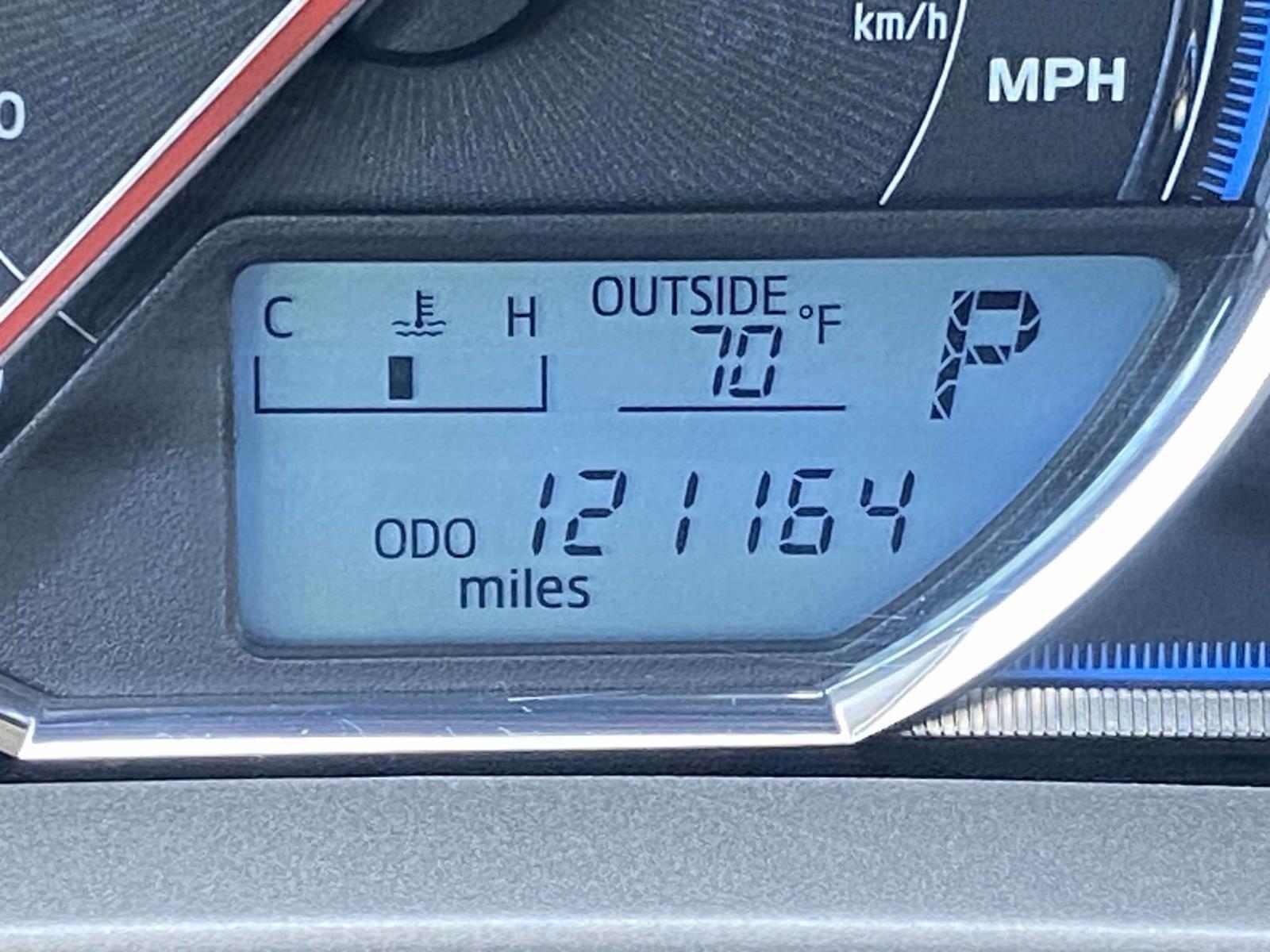 2015 Toyota RAV4 Limited photo 2