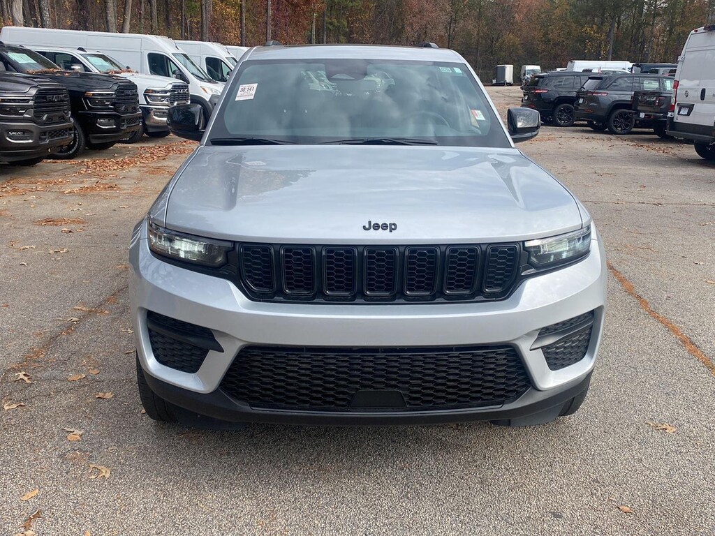 Used 2024 Jeep Grand Cherokee Altitude X SUV