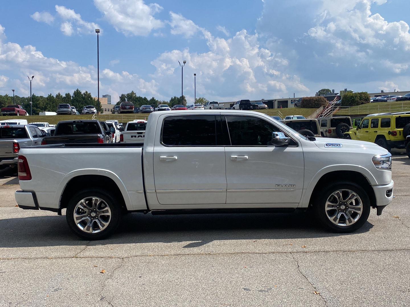 2023 Ram 1500 Limited photo 2