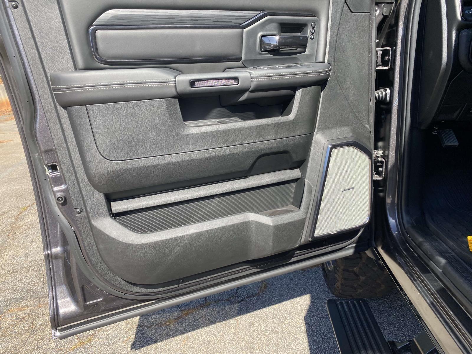 2026 RAM 2500 Rebel - Photo 9