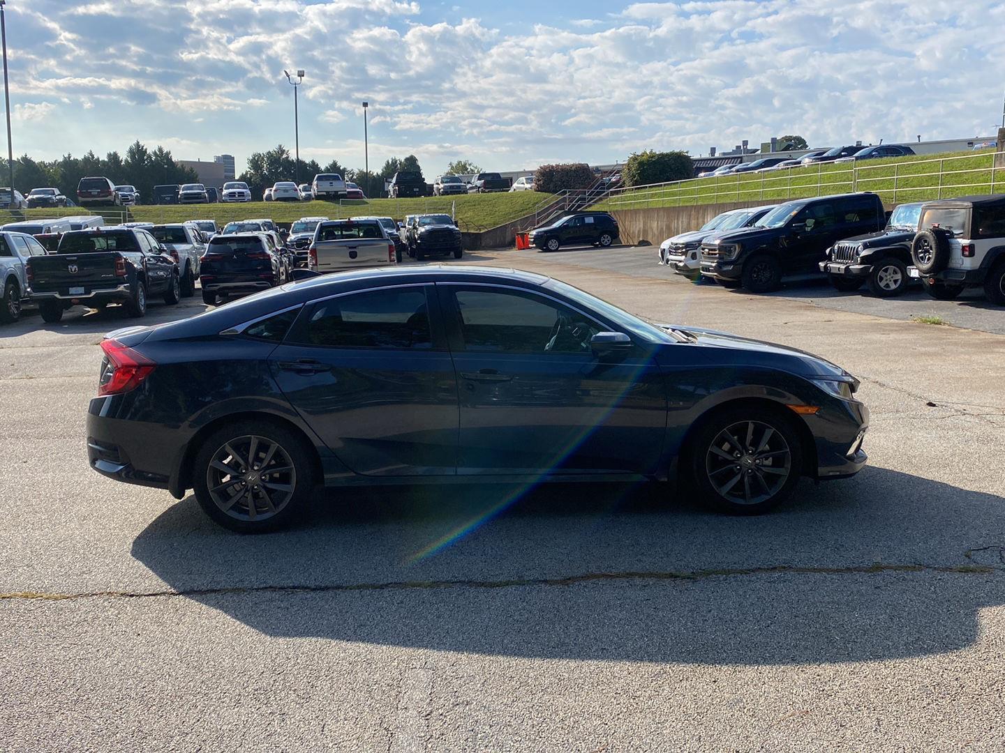 2021 Honda Civic EX-L photo 4