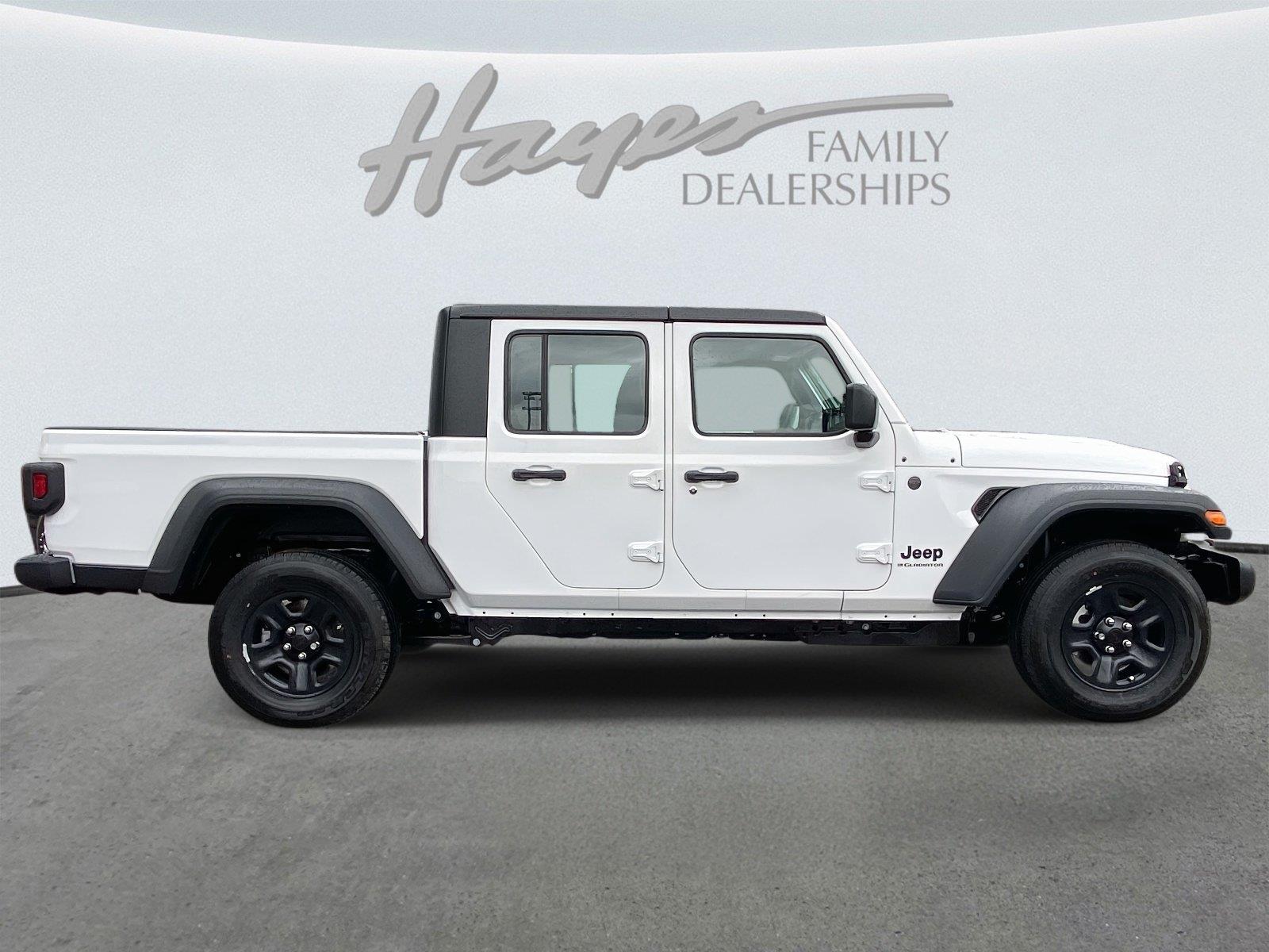 New 2026 Jeep Gladiator SPORT 4X4 Pickup
