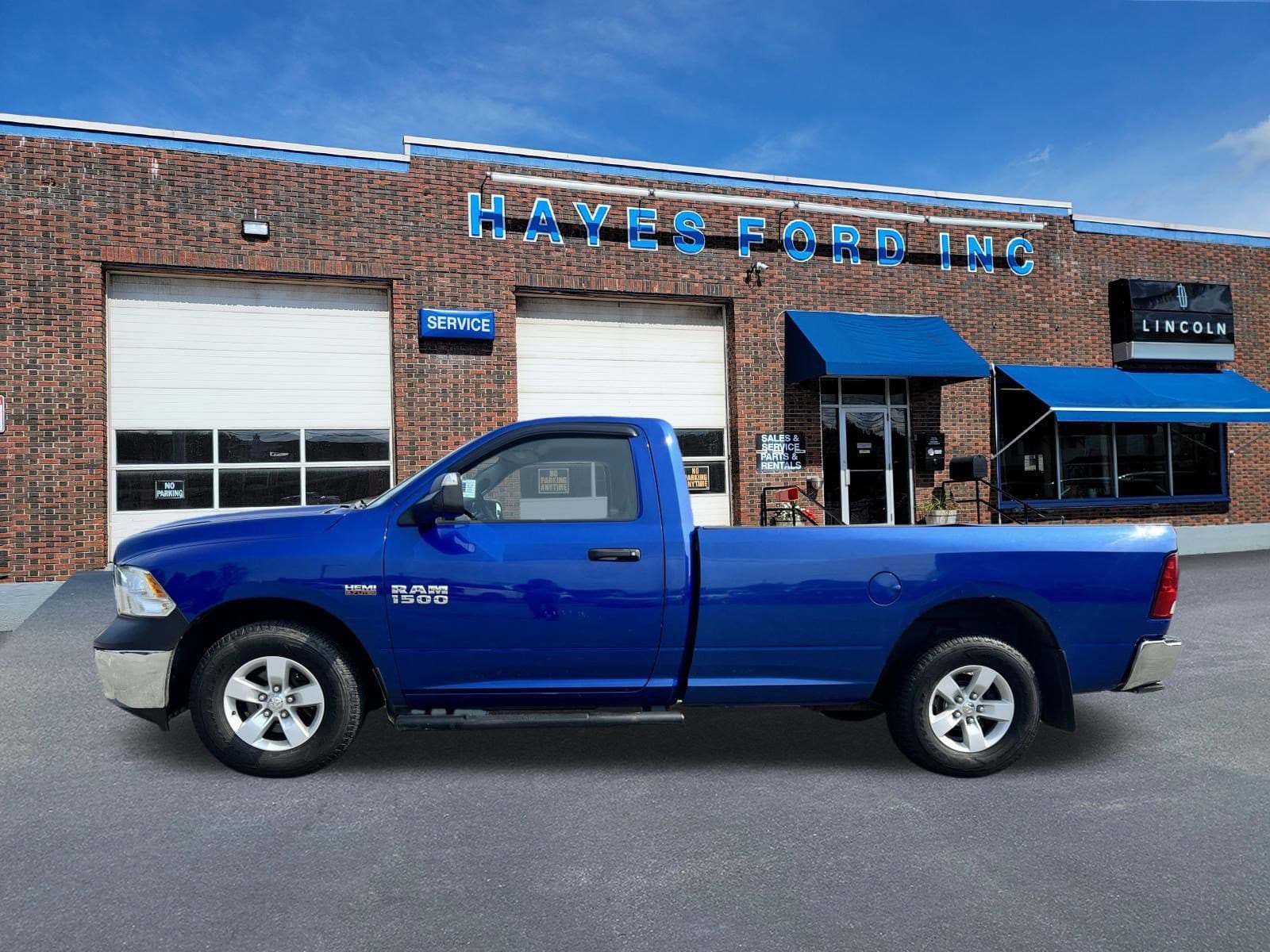 Used 2016 RAM Ram 1500 Pickup Tradesman with VIN 3C6JR7DT0GG194758 for sale in Newport, VT