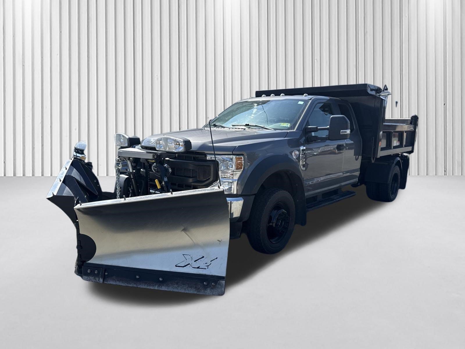 2022 Ford F-550 Super Duty Chassis Cab