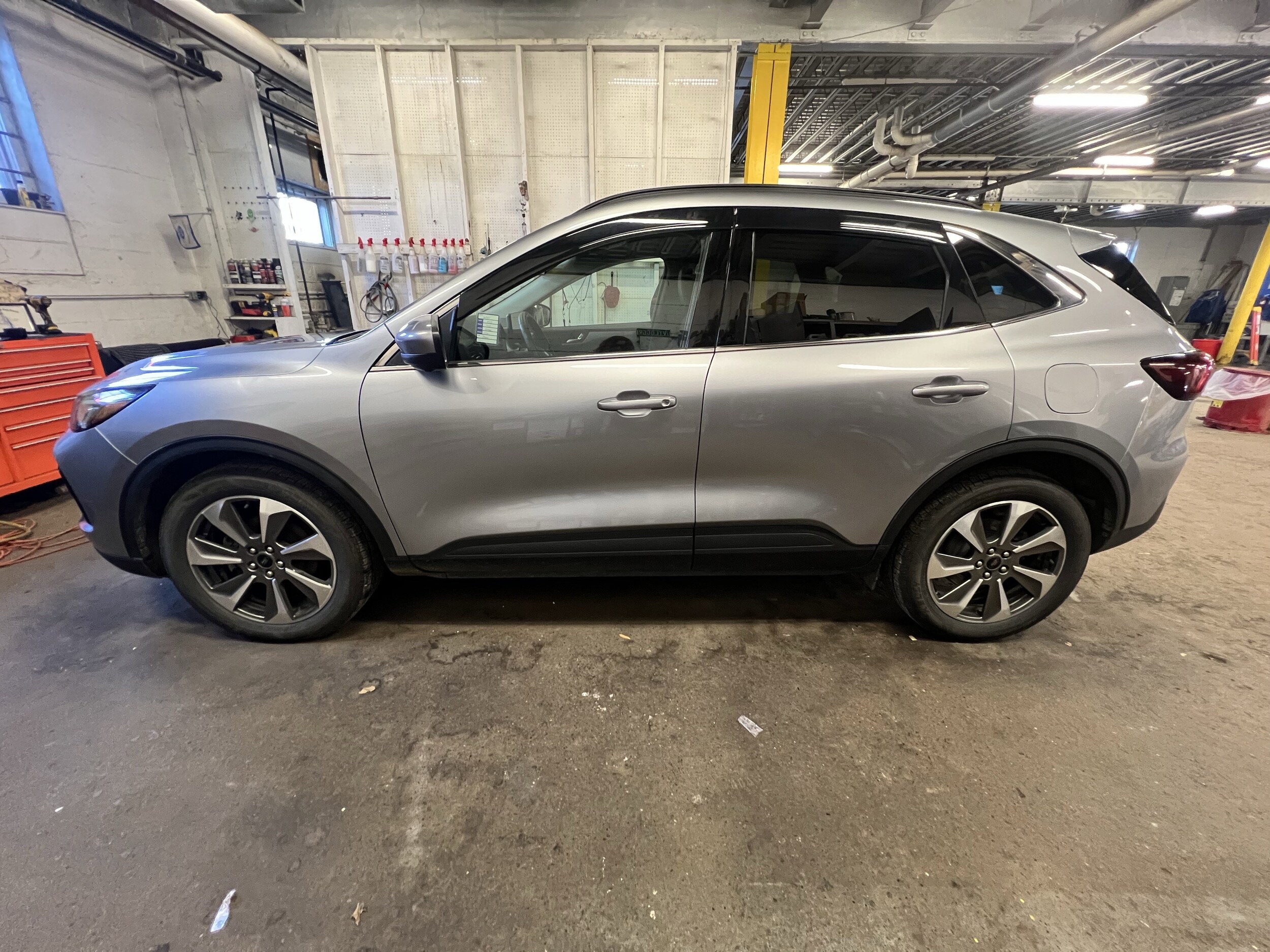 2023 Ford Escape Platinum's photo