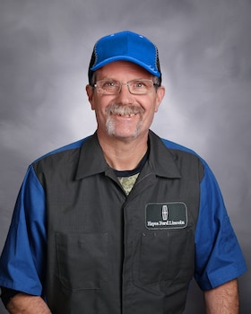 Staff member Kevin from ID_af8d03dfc346