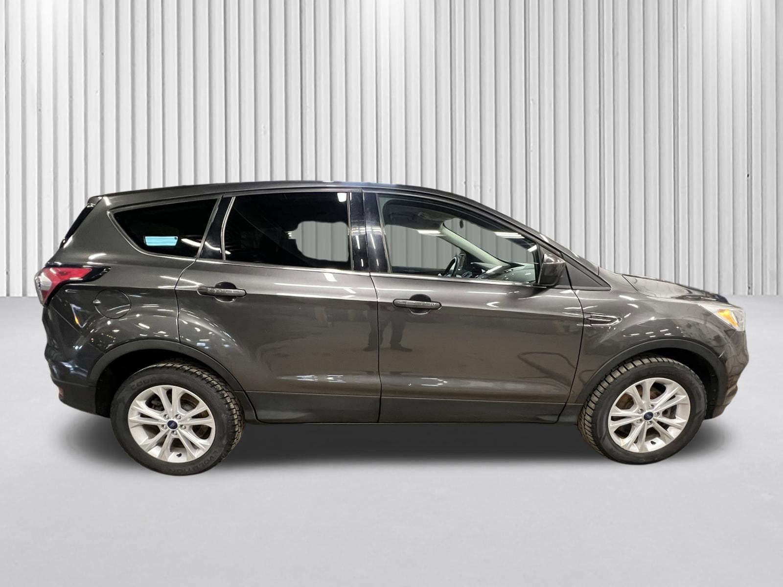 2017 Ford Escape SE - Photo 5