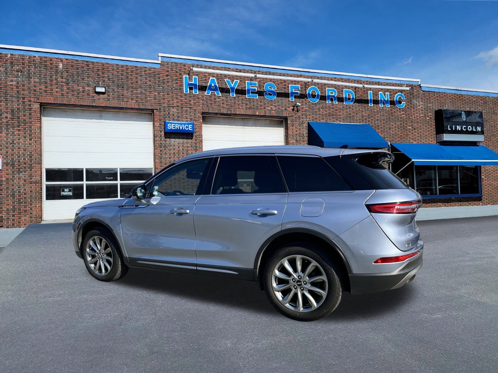 2022 Lincoln Corsair Standard photo 3