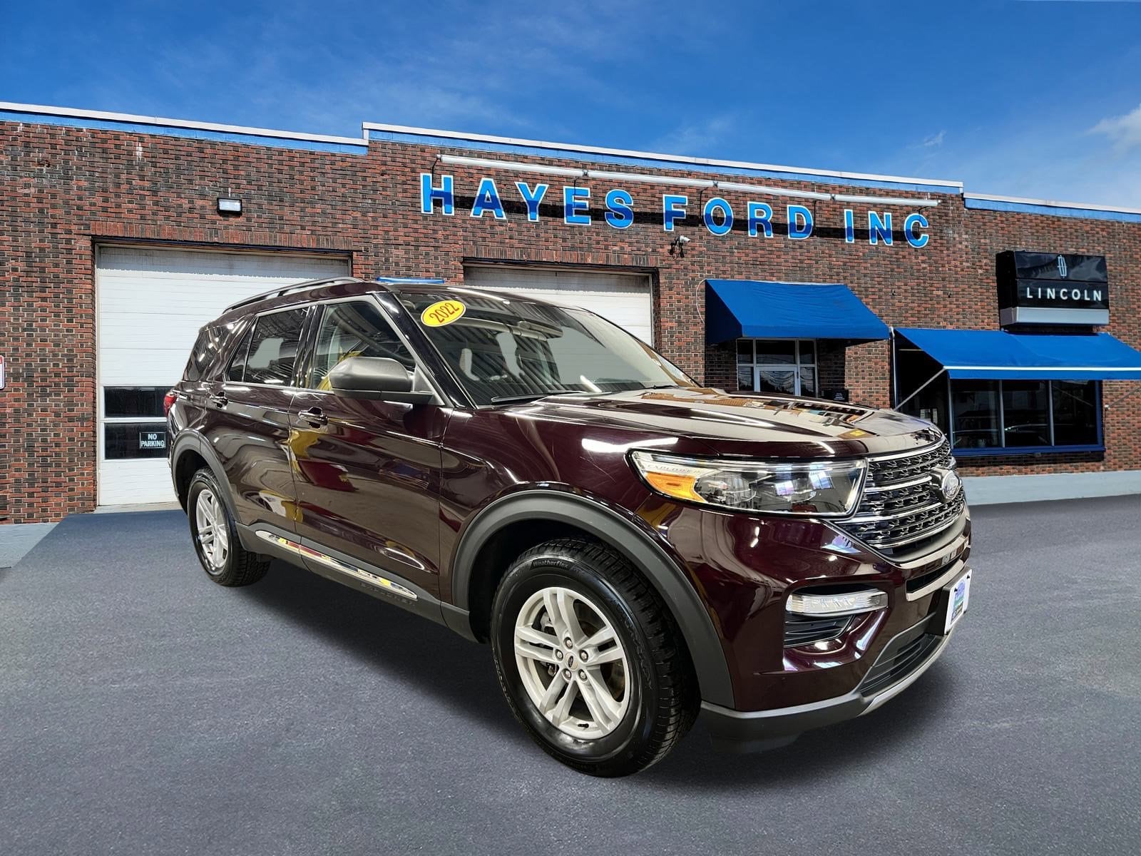 2022 Ford Explorer XLT's photo