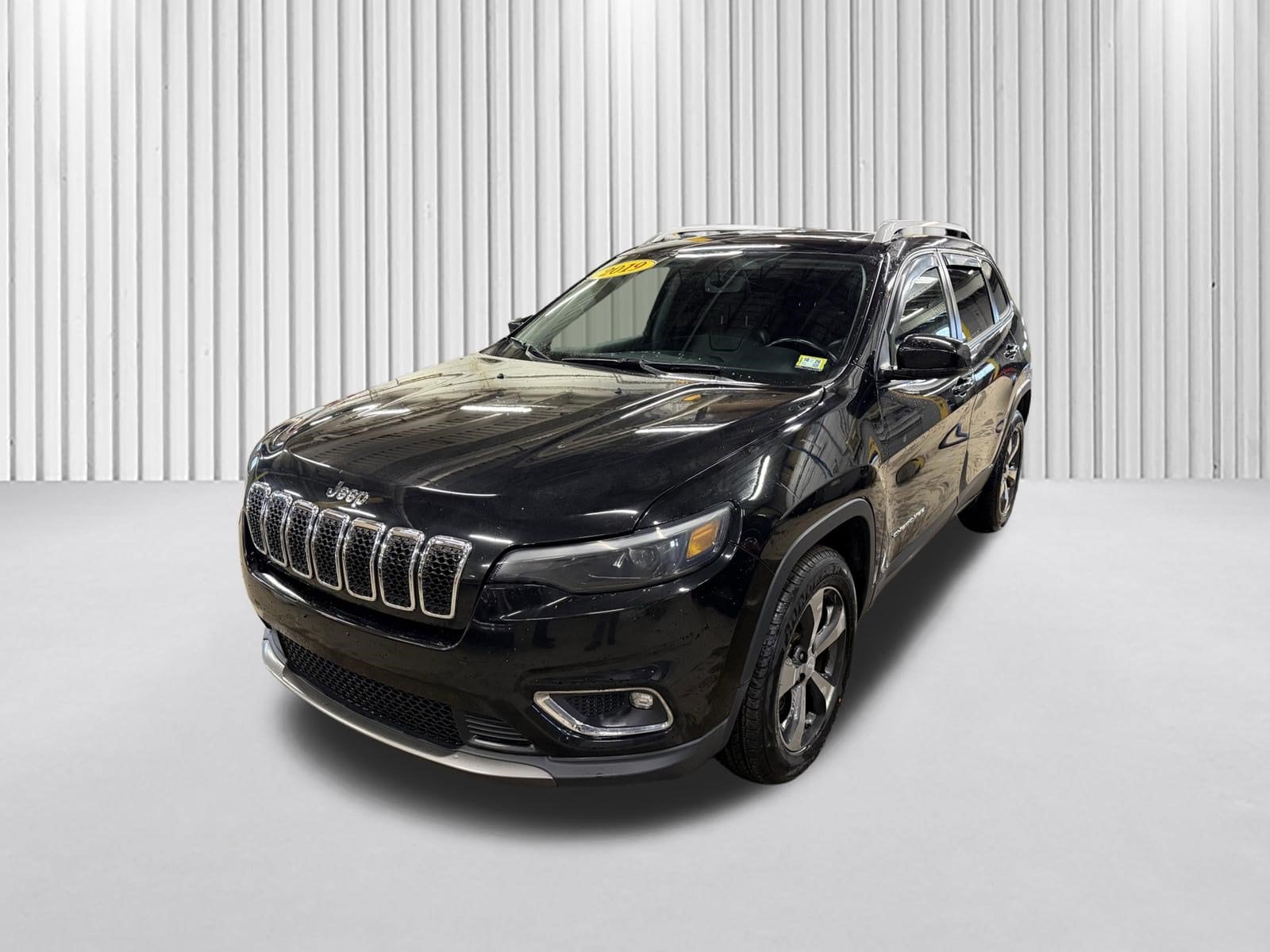 Used 2019 Jeep Cherokee Limited with VIN 1C4PJMDX3KD343018 for sale in Newport, VT