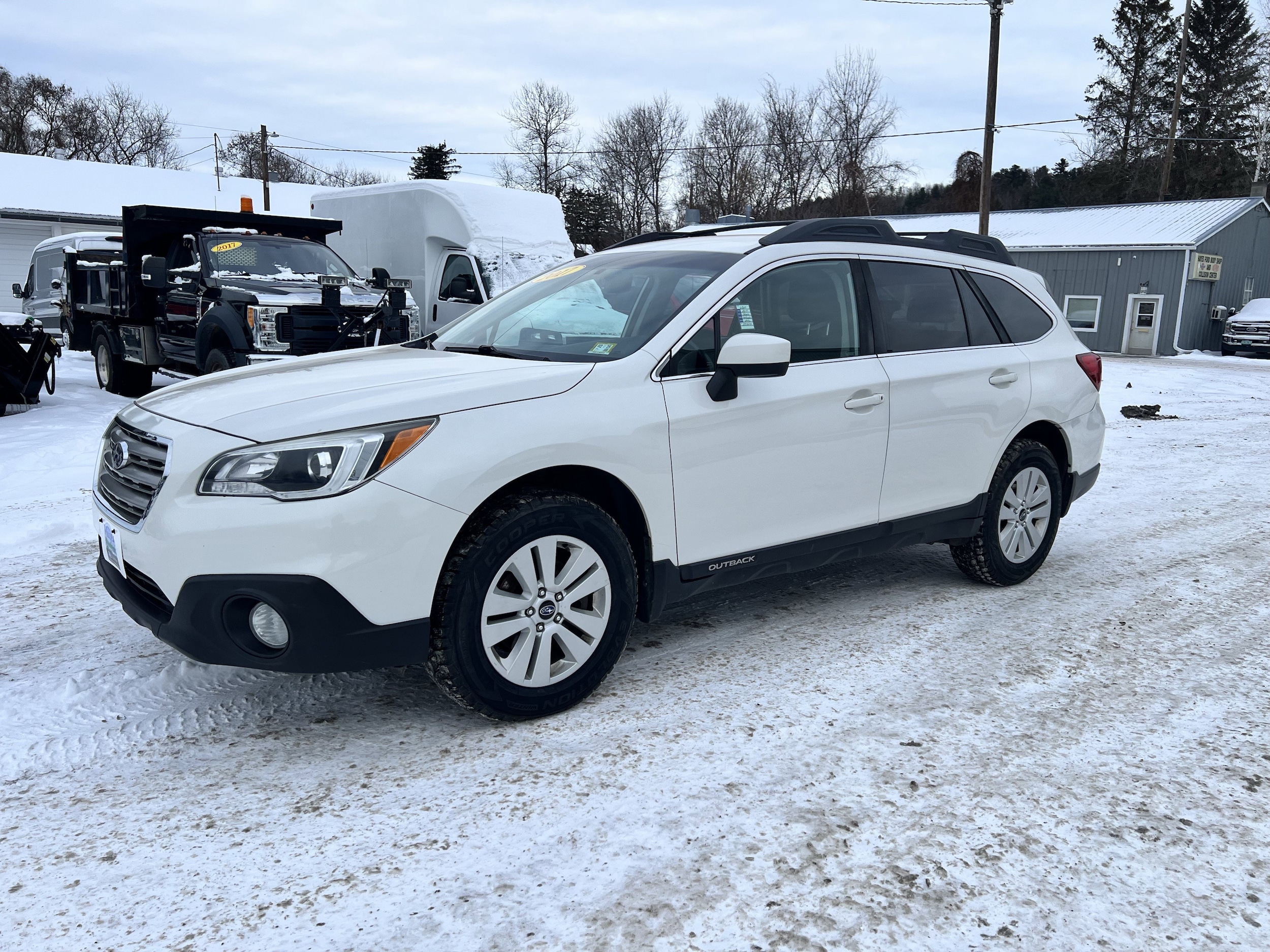 2017 Subaru Outback Premium's photo