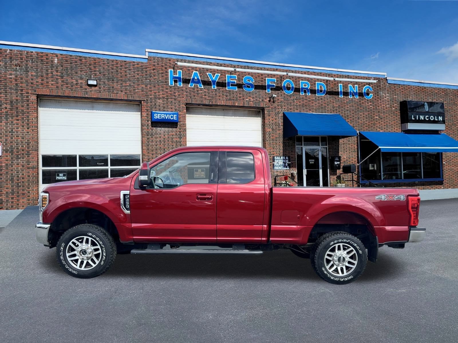 Used 2019 Ford F-250 Super Duty Lariat with VIN 1FT7X2B64KEE49730 for sale in Newport, VT