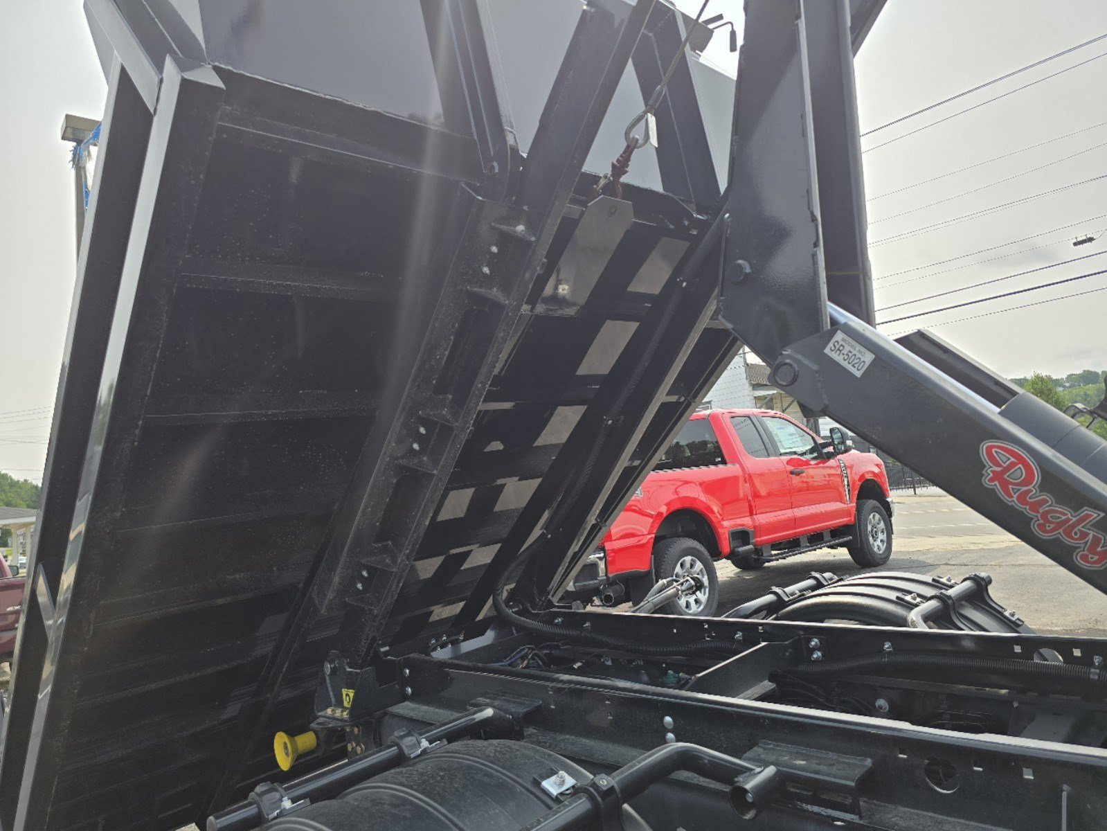 2024 Ford F-600 photo 3