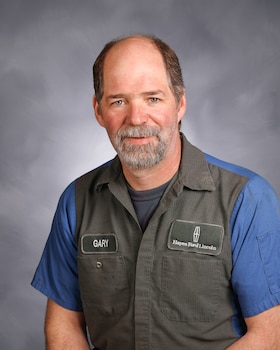 Staff member Gary from ID_e9eeae95cd2a
