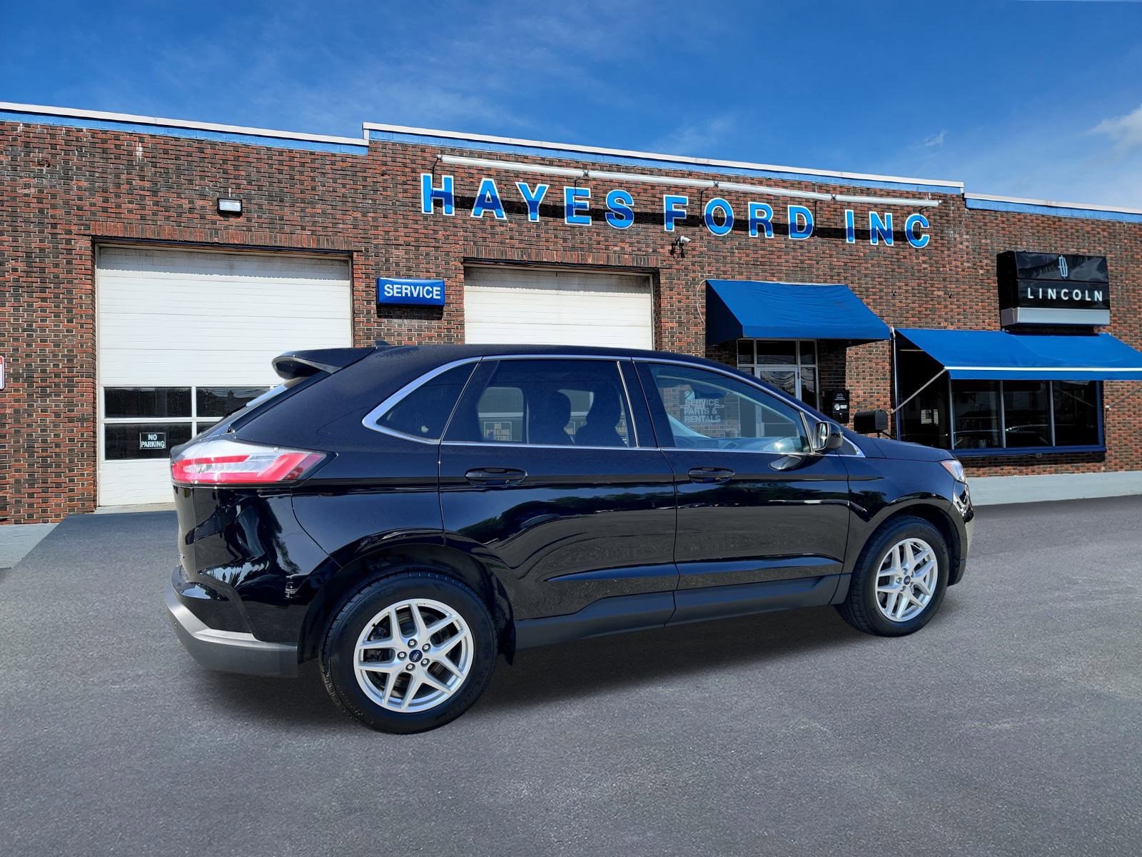 2022 Ford Edge SEL photo 4