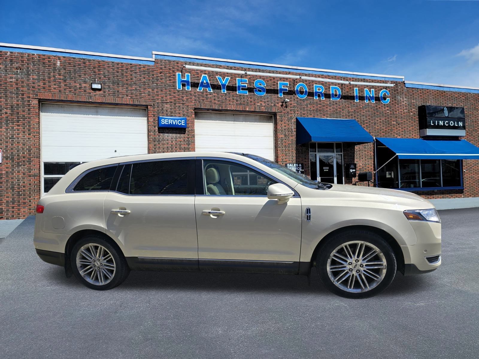 Used 2016 Lincoln MKT EcoBoost with VIN 2LMHJ5AT4GBL03166 for sale in Newport, VT