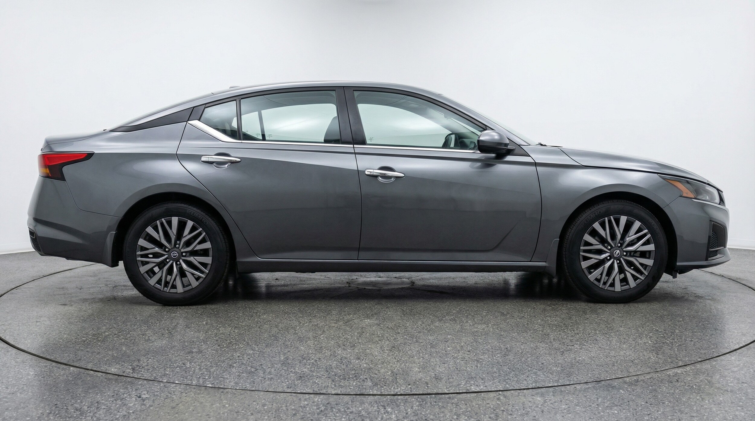 Thumbnail: 2025 Nissan Altima - 8