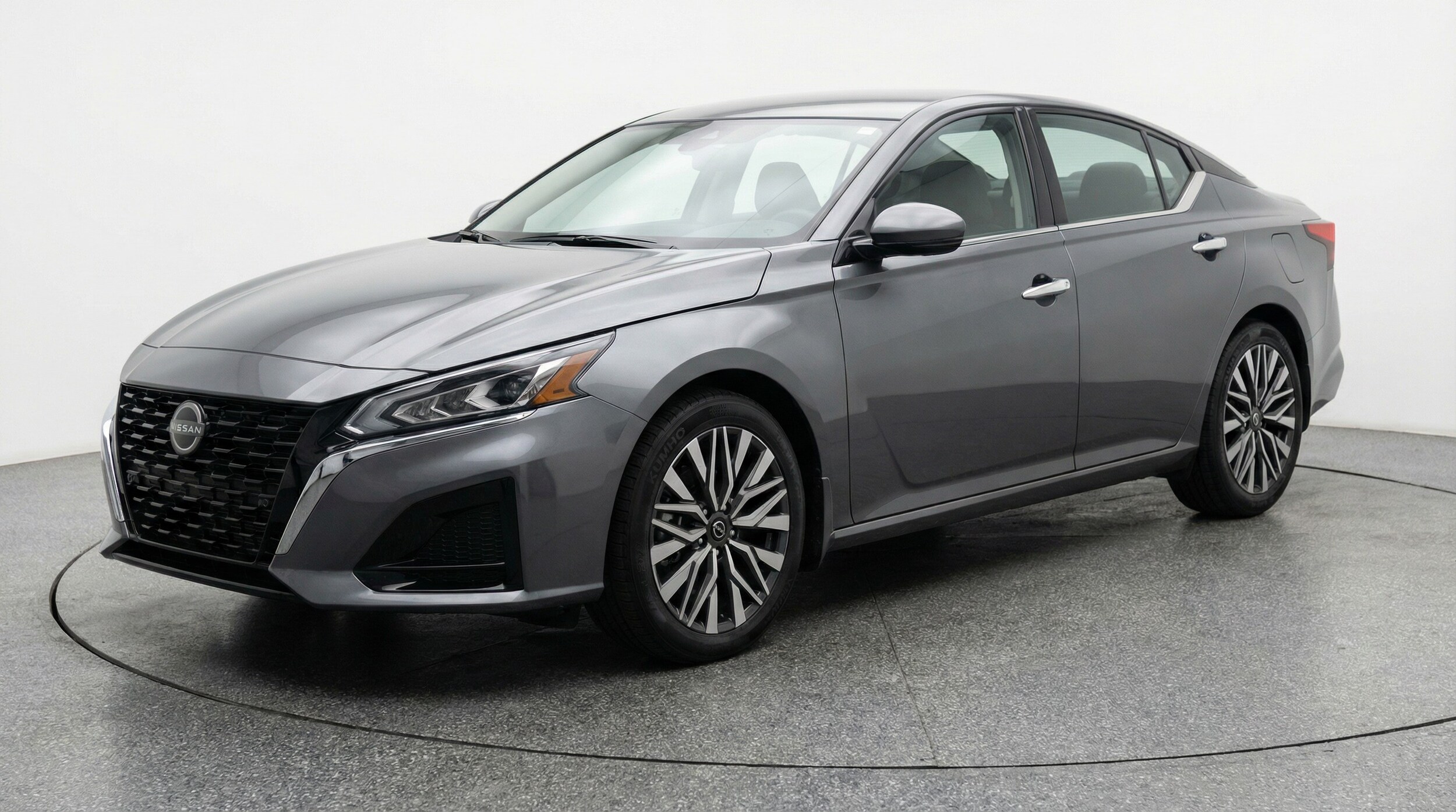 Thumbnail: 2025 Nissan Altima - 3