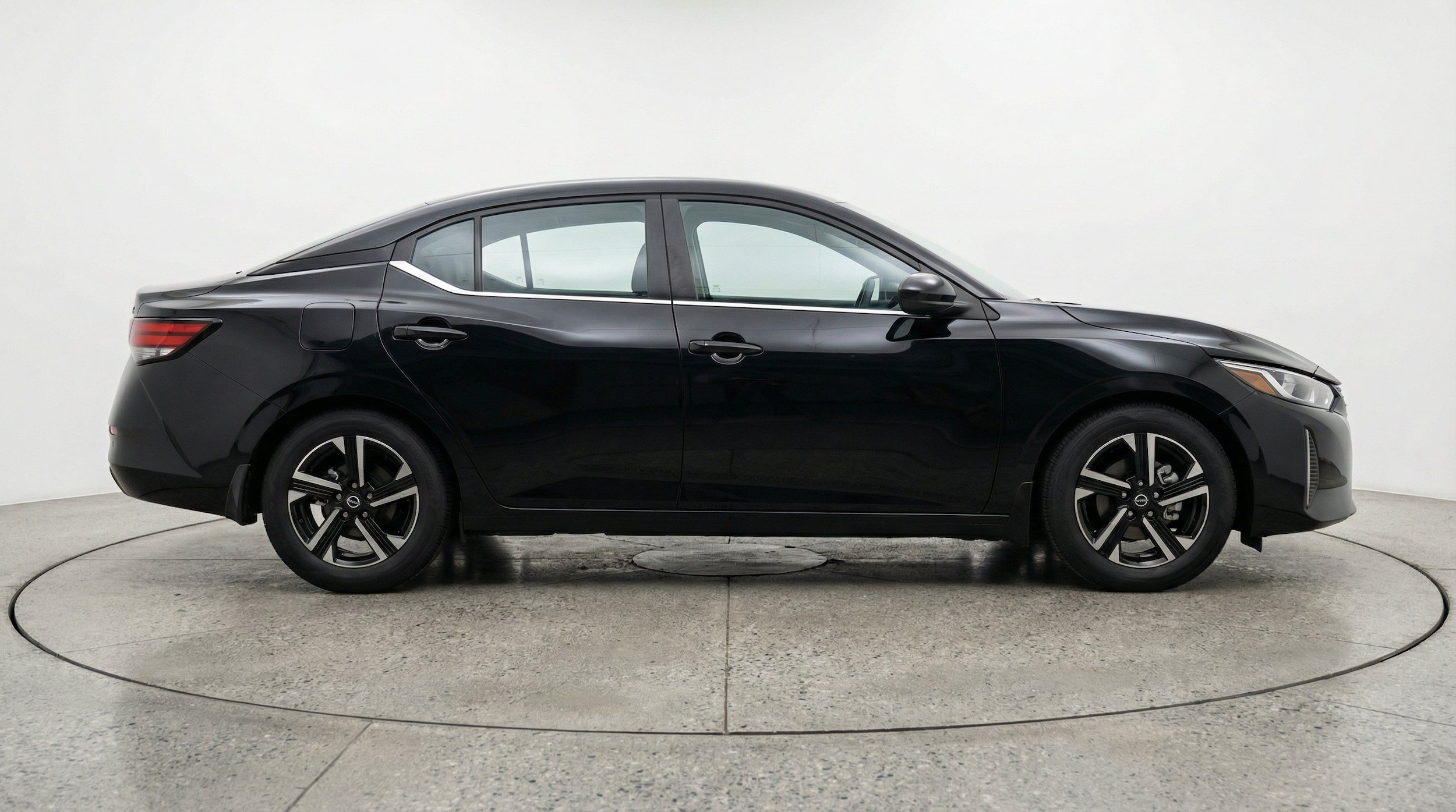 Thumbnail: 2025 Nissan Sentra - 11