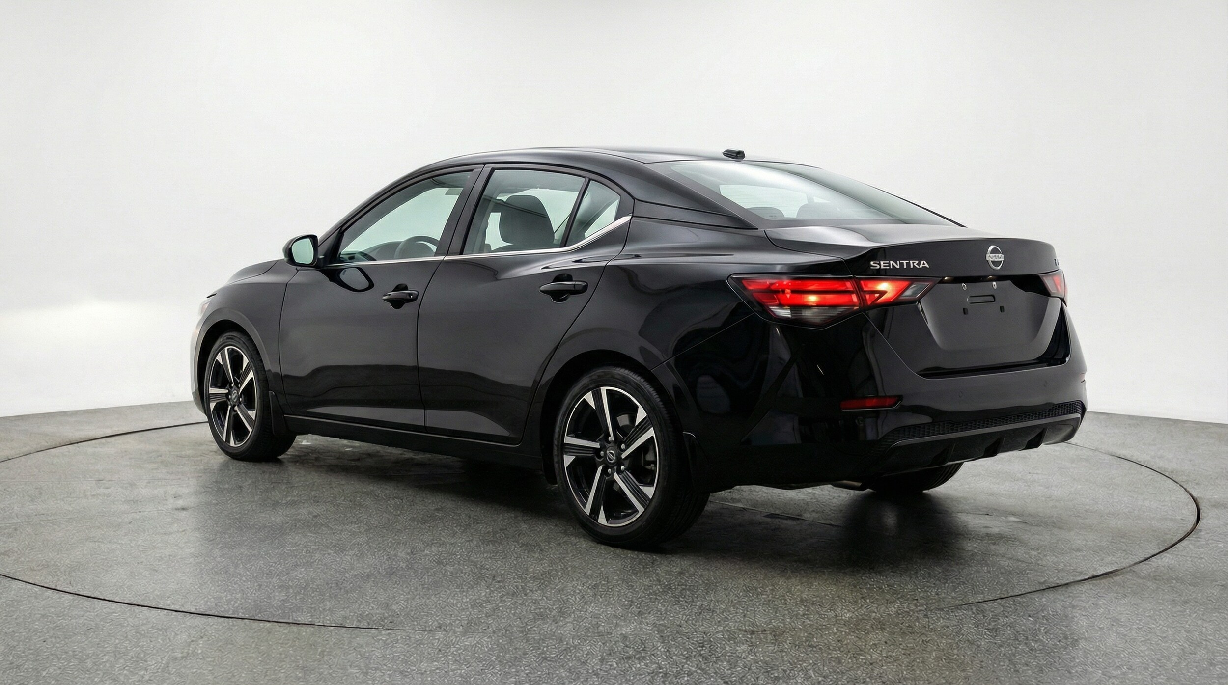 Thumbnail: 2025 Nissan Sentra - 5