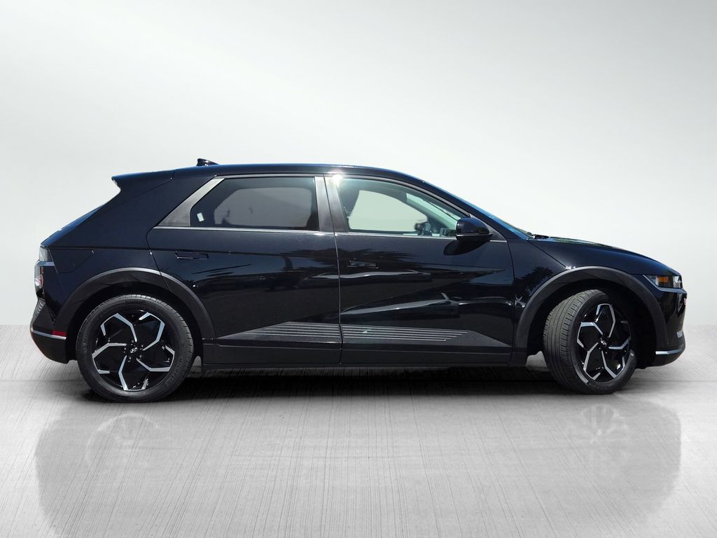 2024 Hyundai IONIQ 5 SEL photo 2