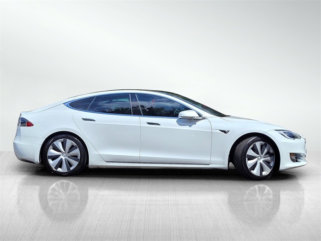 2021 Tesla Model S Long Range photo 3