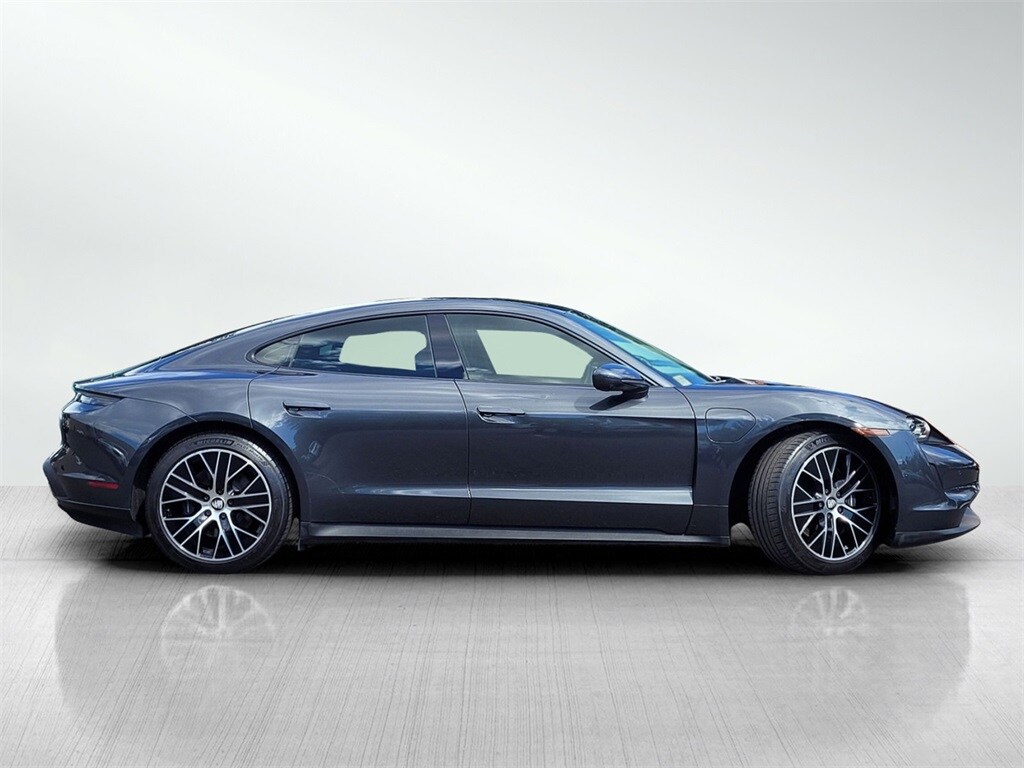 2021 Porsche Taycan Base photo 3