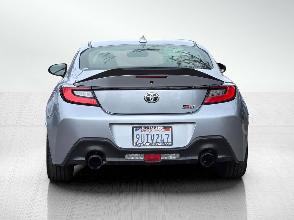 2024 Toyota GR86 Premium photo 4