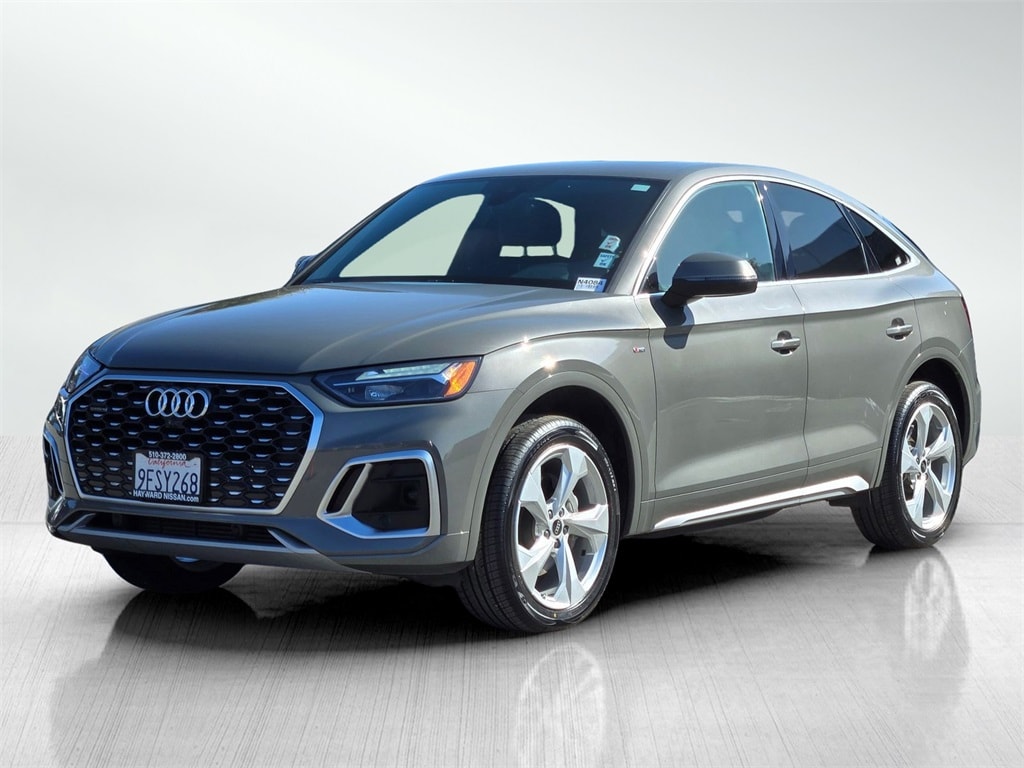 2023 Audi Q5 Sportback 45 S Line Premium photo 3