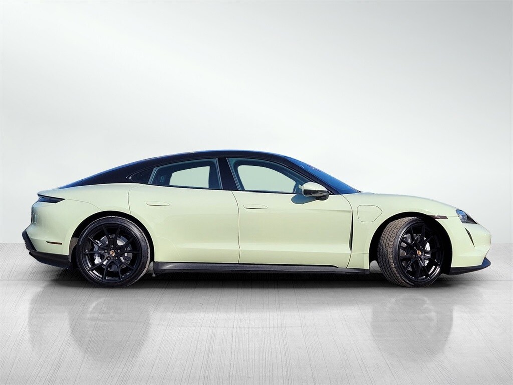 2023 Porsche Taycan Base photo 3