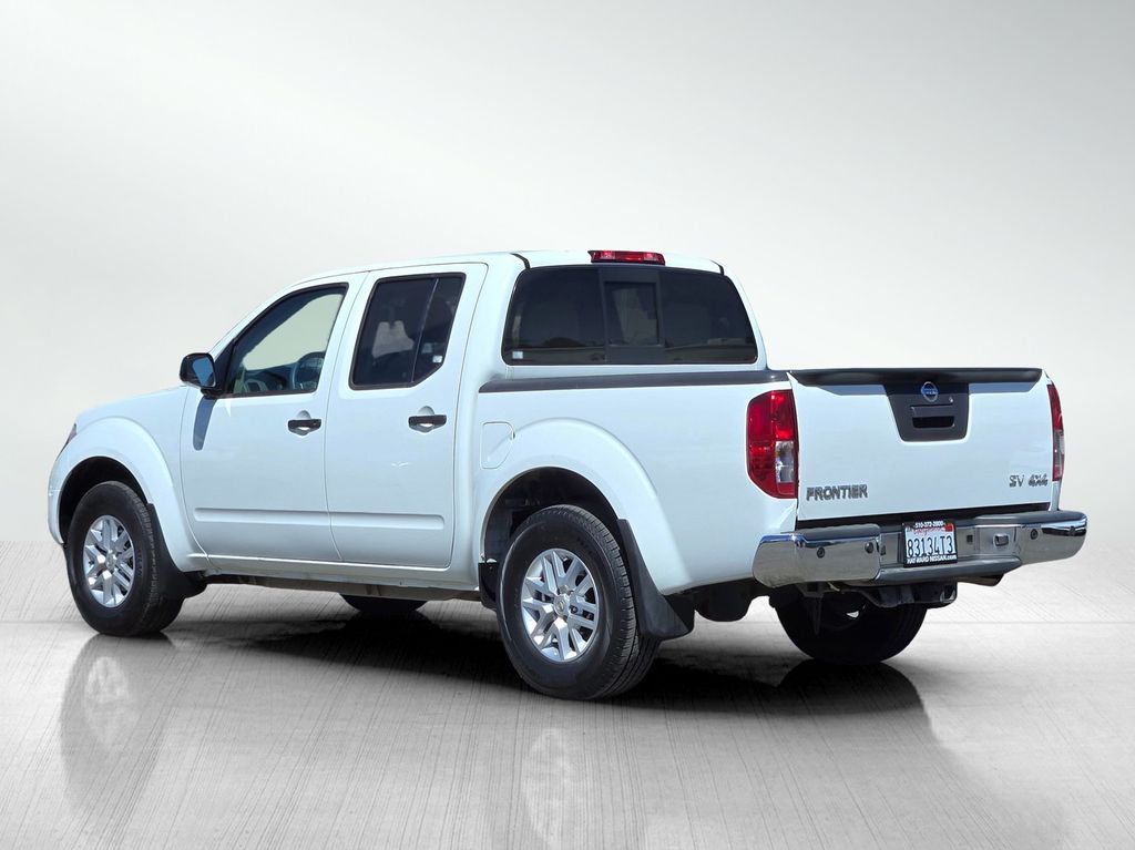 2019 Nissan Frontier SV photo 5