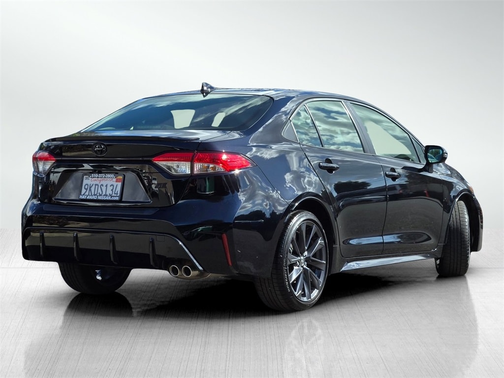 Used 2024 Toyota Corolla SE Sedan