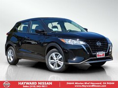 2025 Nissan Kicks Play S SUV