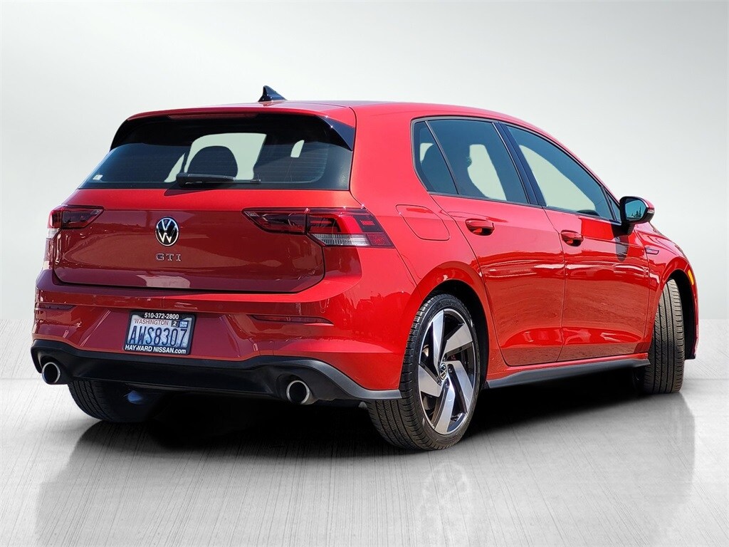 2023 Volkswagen Golf GTI SE photo 4