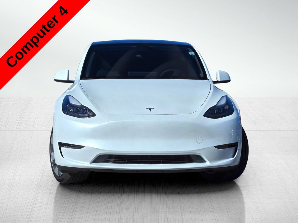 Used 2024 Tesla Model Y Long Range with VIN 7SAYGDED8RF038322 for sale in Hayward, CA