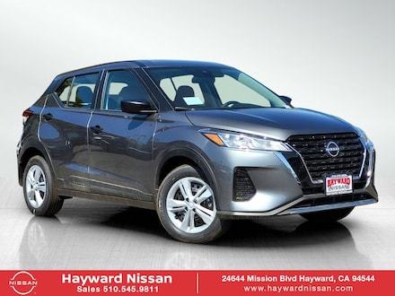 2025 Nissan Kicks Play S SUV