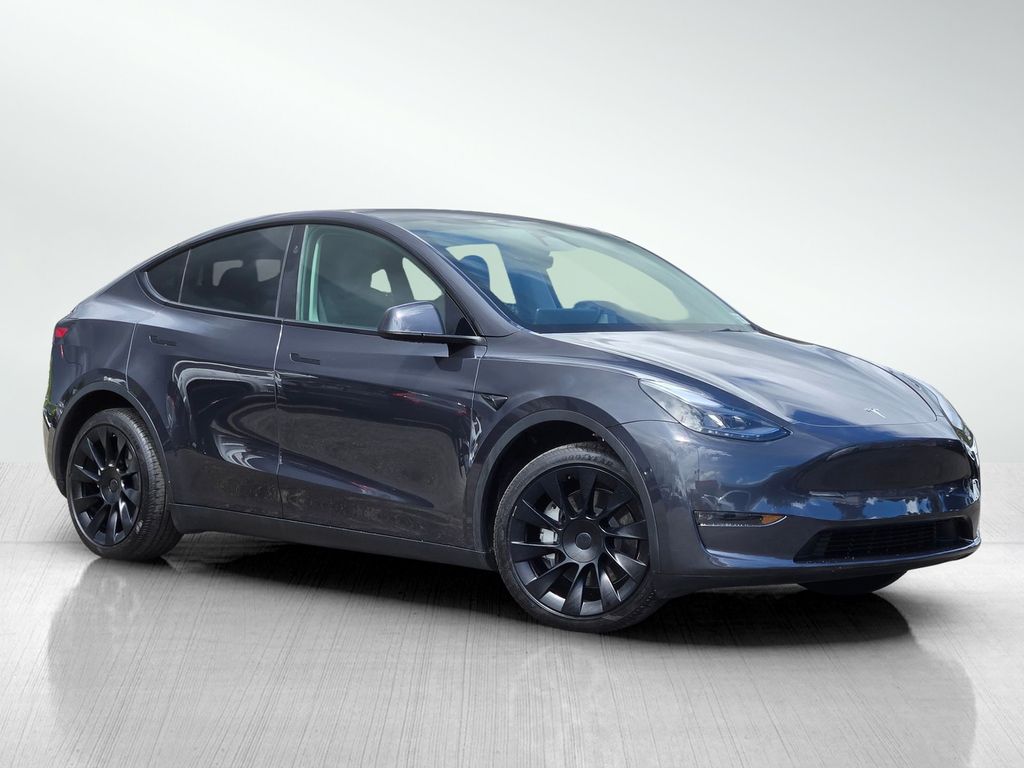 Used 2024 Tesla Model Y Long Range with VIN 7SAYGDEE7RF003036 for sale in Hayward, CA