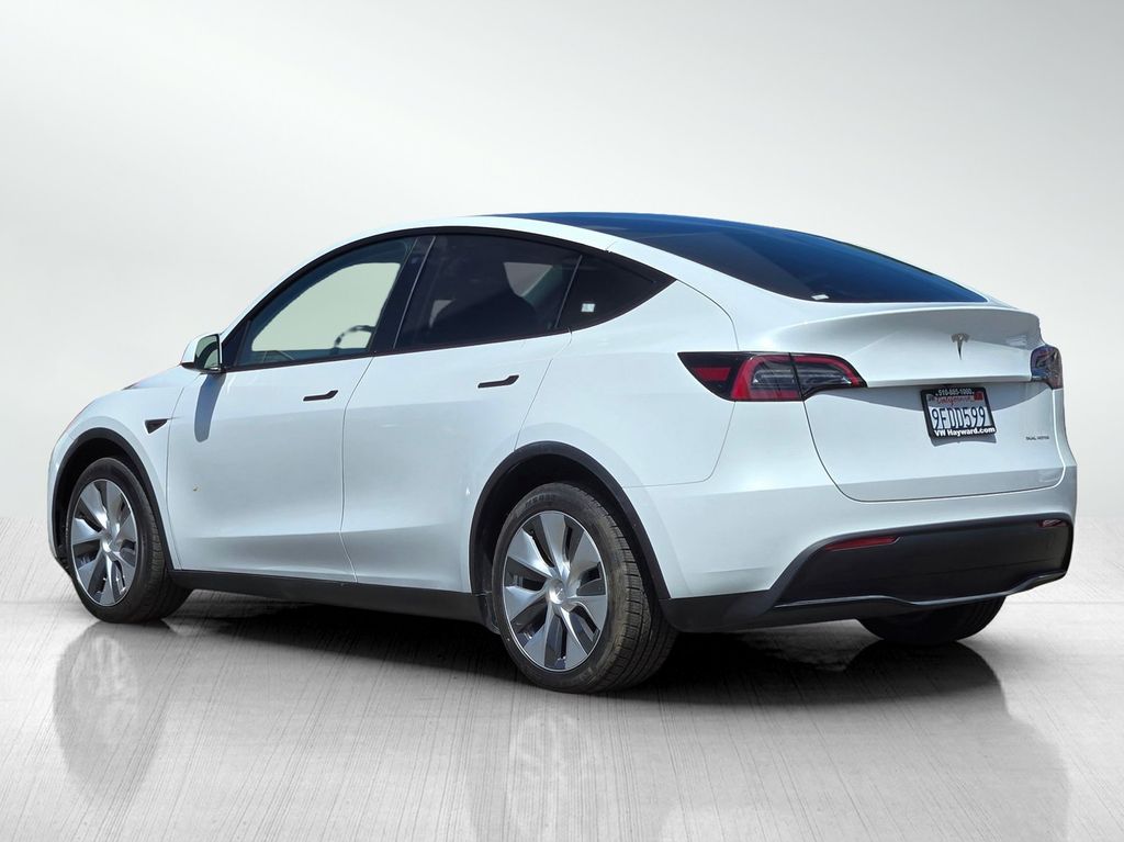 2023 Tesla Model Y Long Range photo 5
