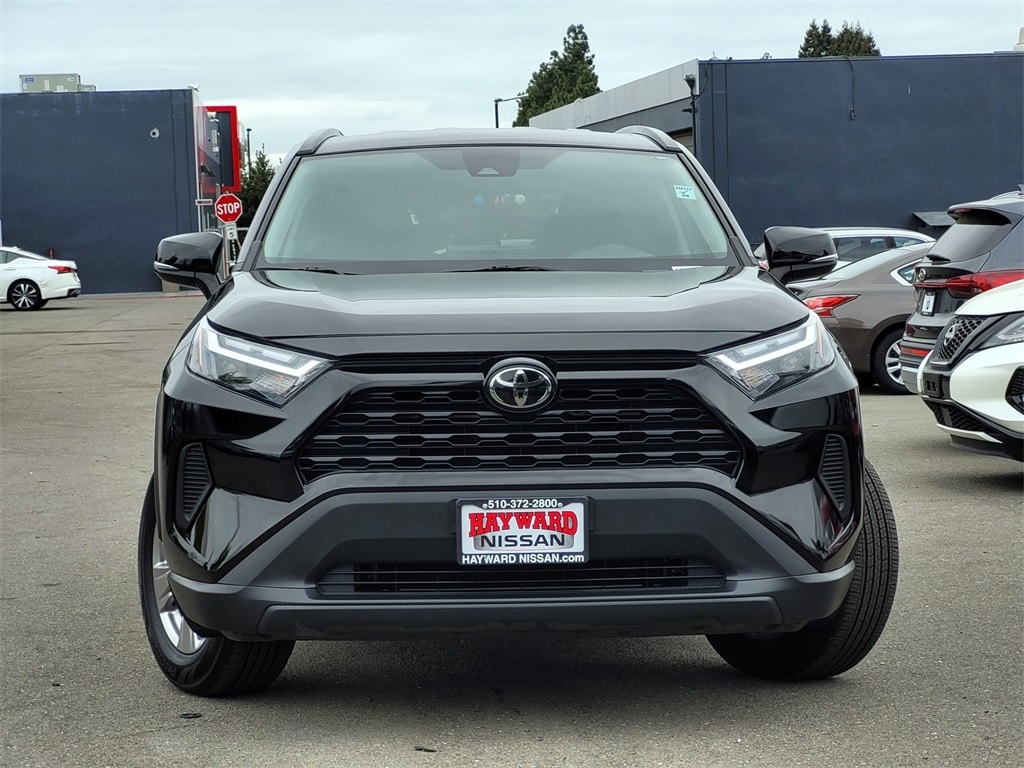 Used 2022 Toyota RAV4 XLE with VIN 2T3W1RFV2NW190871 for sale in Hayward, CA