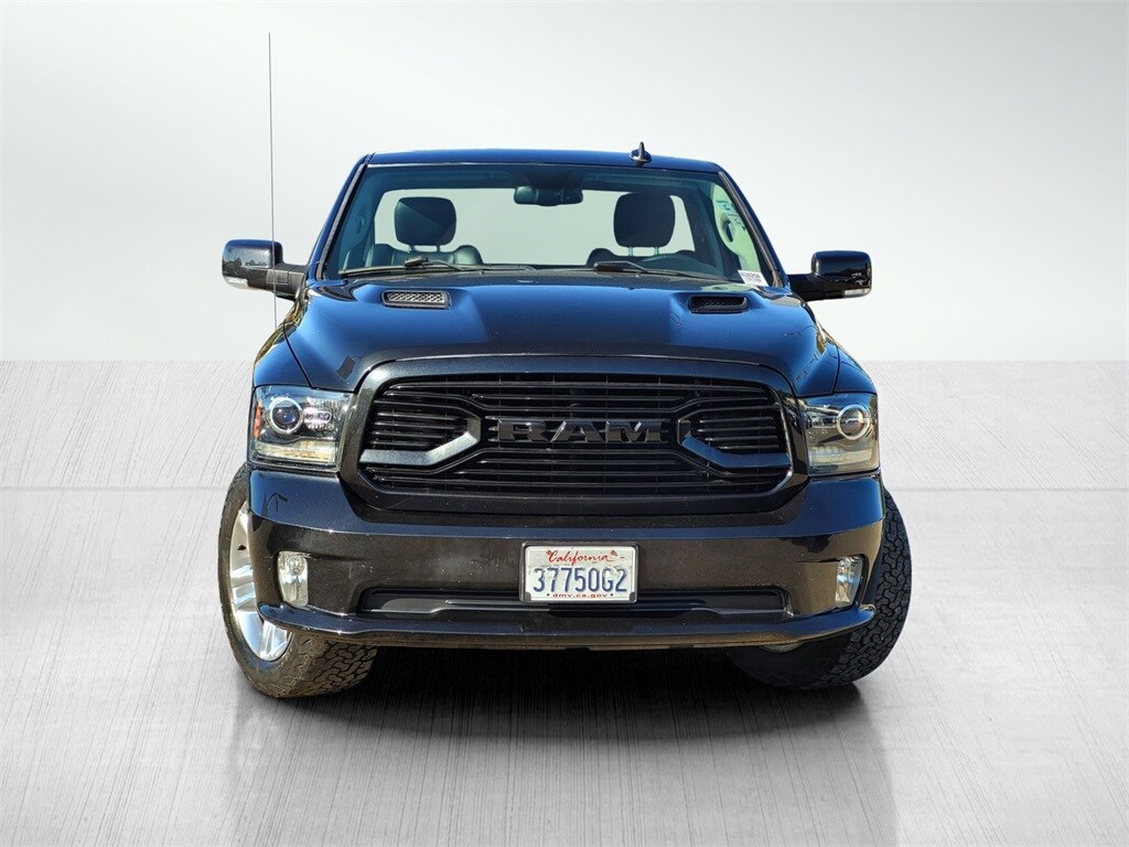 2018 Ram 1500 Sport photo 2