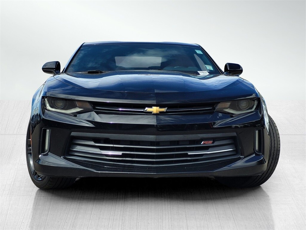 2018 Chevrolet Camaro 1LT photo 2
