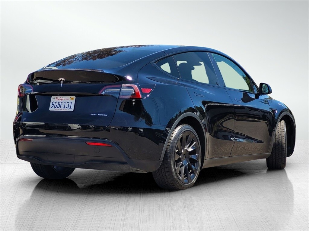 2023 Tesla Model Y Long Range photo 4