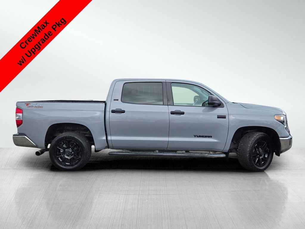 2021 Toyota Tundra SR5 photo 2
