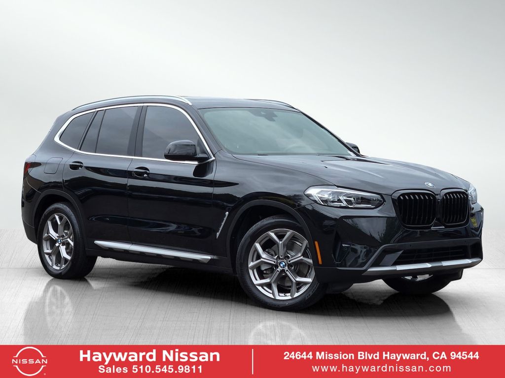 2022 BMW X3 xDrive30i's photo