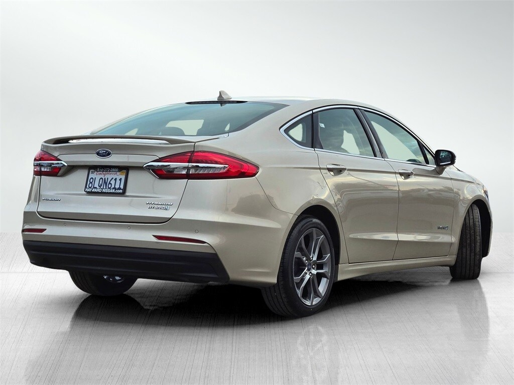 2019 Ford Fusion Hybrid Titanium photo 4