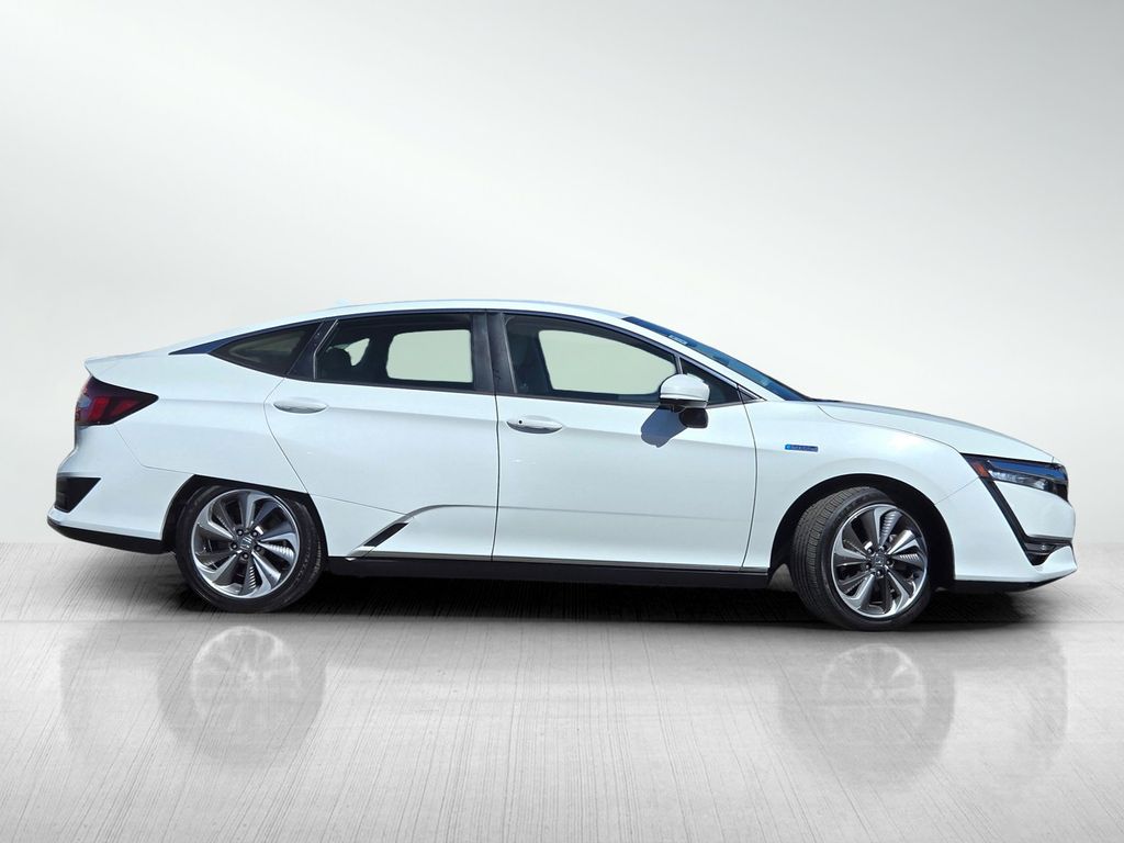 2019 Honda Clarity Plug-In Hybrid Base photo 2