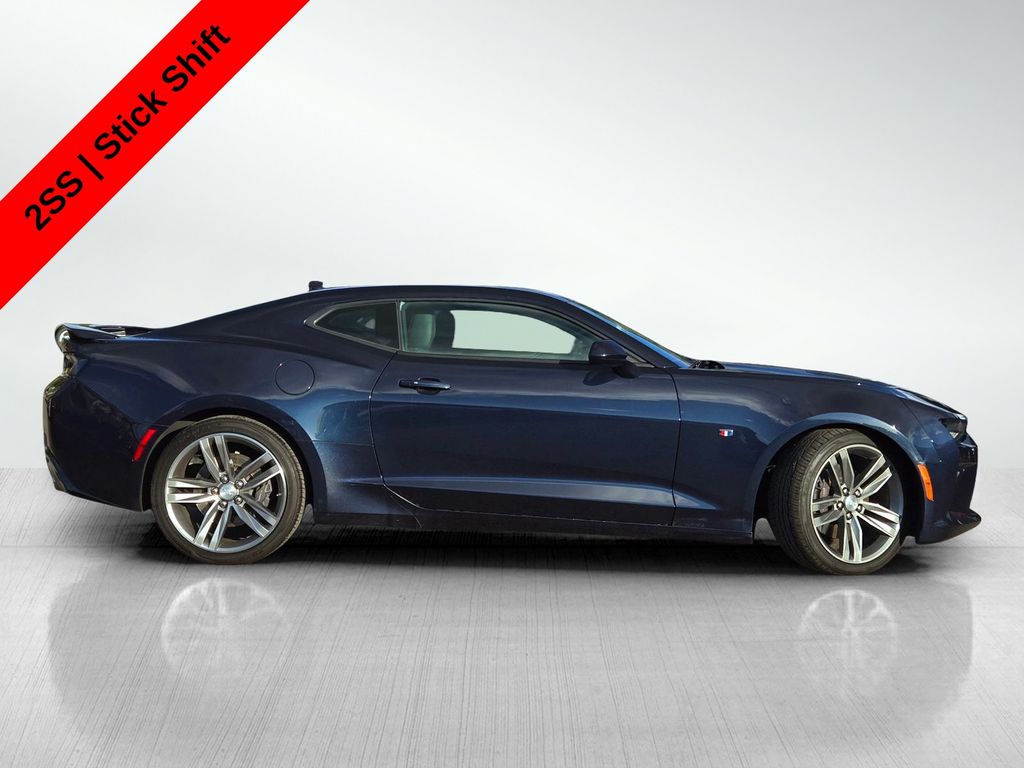 2016 Chevrolet Camaro SS photo 2