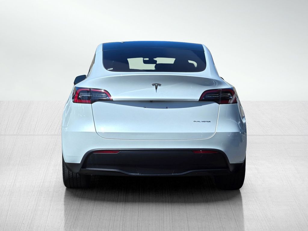 2023 Tesla Model Y Long Range photo 4